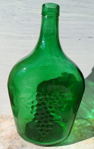 Sticlă de vin IAS Panciu, capacitate 3 litri, perioada comunistă