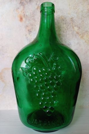 Sticlă de vin IAS Panciu, capacitate 3 litri, perioada comunistă