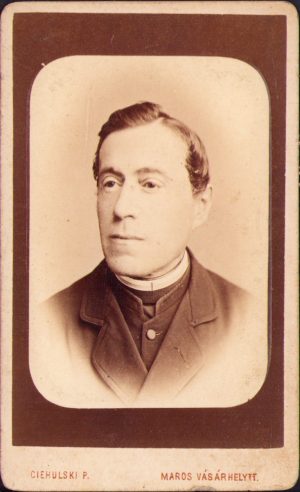 Cleric, studio Ciehulski, Târgu Mureș