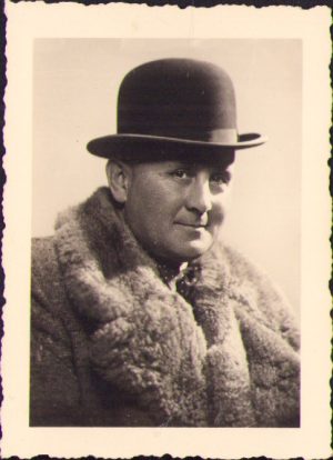 Tabán Sándor/Alexandru Taban, medic, prim dirijor al Operei din Cluj, studio Fotofilm, Cluj