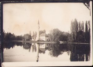 Parcul Carol, perioada interbelică