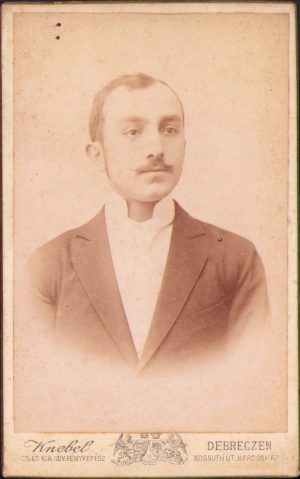Portret de bărbat, studio Knebel, Debrecen