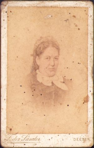 Portret de femeie, studio Fodor Sándor, Dej