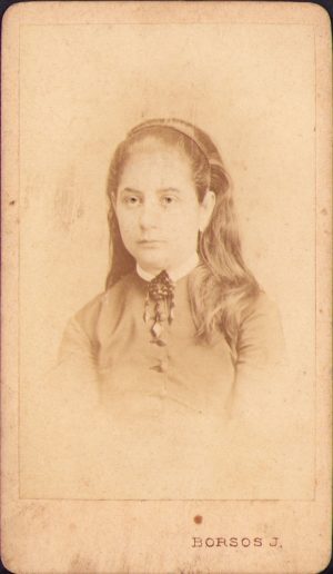Portret de fată, studio Borsos, Pesta