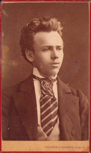 Portret de bărbat, studio Tauffer és Veress Gyula, Cluj