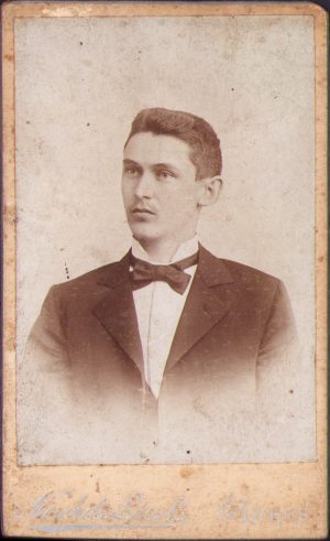 Portret de bărbat, studio Naschitz, Lugoj