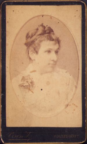 Portret de femeie, studio Veress Ferencz, Cluj