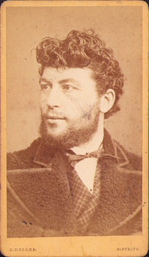 Portret de bărbat, studio Carl Koller, Bistrița