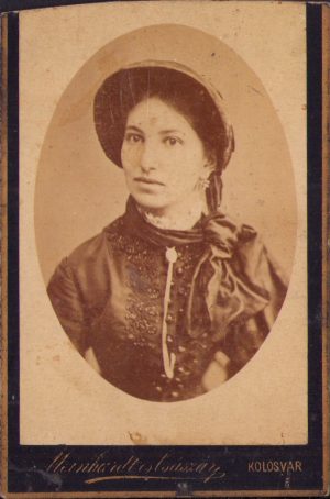 Portret de femeie, studio Meinhardt és Császár, Cluj