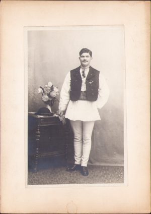 Port național bărbătesc românesc din Săliște, anii 1920