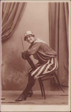 Doamna Goția din Făgăraș, 1924, în costum de jocheu