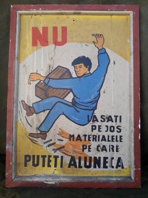 Tablă vopsită protecția muncii, România comunistă