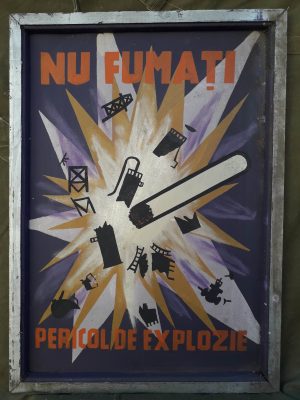 Tablă vopsită protecția muncii, România comunistă