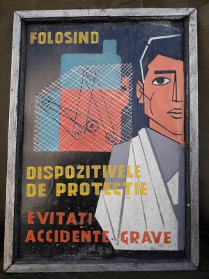 Tablă vopsită protecția muncii, România comunistă