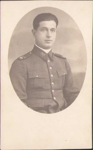 Locotenent român de vânători de munte, perioada interbelică