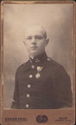 Zugsführer austro-ungar din artilerie cu Medalia Jubiliară 1908, studio Karger Ervin, Lugoj