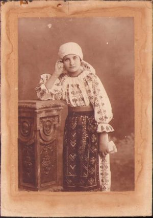Port popular din Mohu, județul Sibiu, Maria Piso (n. Bucșa), 1910-1978
