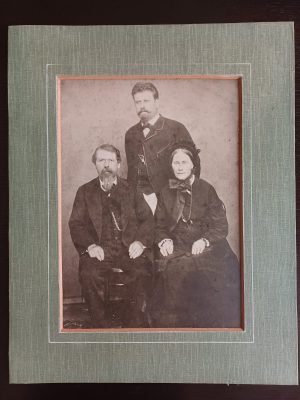 Inginerii-șefi ai județului Vaslui, Ioan Petru Vojen și Prosper Vojen (tată și fiu), fotografie de secol al XIX-lea