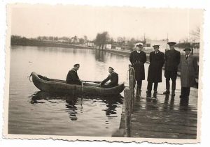 Barca de asalt MAN model Lt-col Stan Vasile, brevet regal român nr 29534/1939, fabricată la Aquila Româno-Americană din București, la teste pe Lacul Tei, București