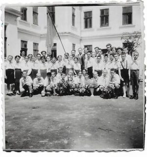 Punerea bazei primei organizații de pionieri din Câmpulung Moldovenesc, 22 mai 1949