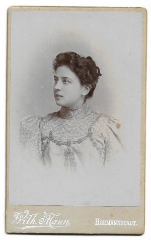 Două fotografii de secol al XIX-lea, Bertha și Andreas Kaufmann, familie de sași din Sibiu