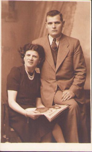 Fotografie studio Leon Slusaniuc, Rădăuți, 1942
