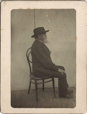 Franz Michaelis fotografiat la vârsta de 50 ani, librar, tipograf și autor din Sibiu, 1891