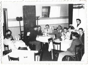 Interior de local public, România, perioada comunistă