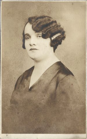 Fotografie studio Foto Royal, București, perioada interbelică