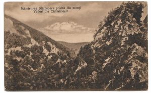 Mănăstirea Stânisoara privită din munți, Vederi din Călimănești, carte poștală