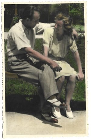 Fotografie colorizată din perioada regalității, studio Bilinski, București