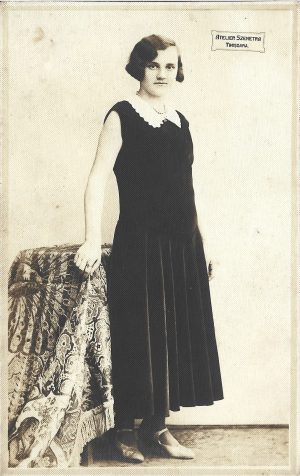 Tânără, fotografie studio Szenetra, Timișoara