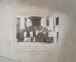Cursul de informații pentru maiori, 1933, aproape jumătate din ofițerii prezenți în fotografie fiind medici militari