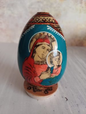 Ou din lemn pictat manual cu motive religioase, Fecioara Maria cu pruncul
