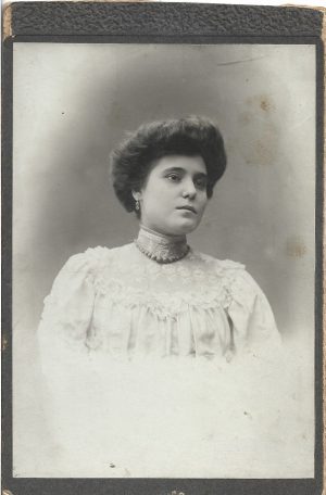 Portret de femeie, studio Julietta, Bucuresci