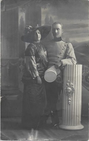 Sublocotenent român de artilerie în uniformă model 1895, studio Anatole Magrin, Constanța