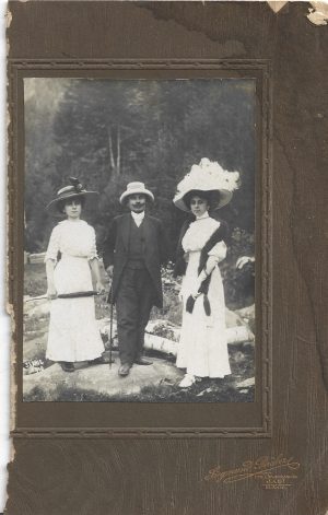 Fotografie studio Siegmund Packer, Jași-Slănic, cu defect