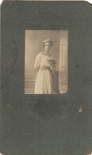 Femeie, 1919, Călărași