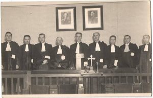 Gheorghe Cârdei, președintele Tribunalului Zarand-Brad, județul Hunedoara și membri ai acestuia, cca anul 1944