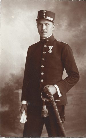 Ofițer austro-ungar de artilerie cu sabie