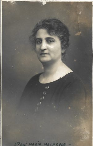 Maria Machedon, profesoară, 1924, România, studio Buzdugan, București