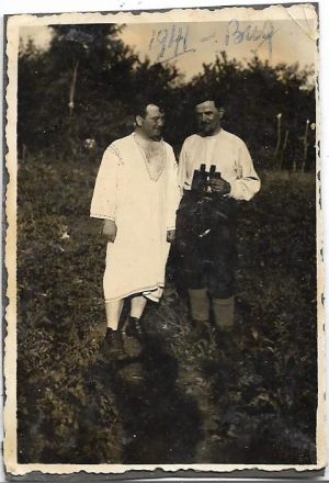 Doi militari români pe Bug, 1941
