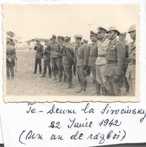 Ofițeri români și germani la Te Deum, 22 iunie 1942, Șirokine