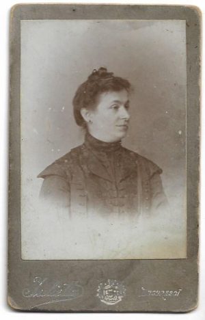 Portret de femeie, studio Julietta, Bucuresci