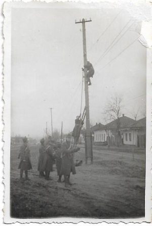 Repararea unui traseu, Ungaria, noiembrie 1944, Compania I, Batalionul 54 Transmisiuni
