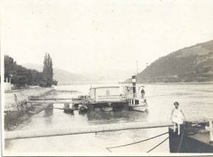 Navă la Orșova, 1927