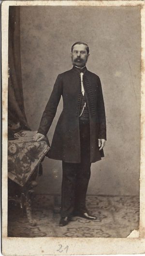Dimitrie (Dumitru) Nedelcu, medic pionier al stomatologiei în Europa de Est, studio Pesky és Gévay, Pesta