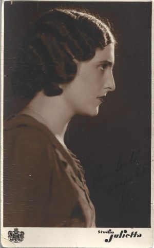 Portret de femeie, studio Julietta, București