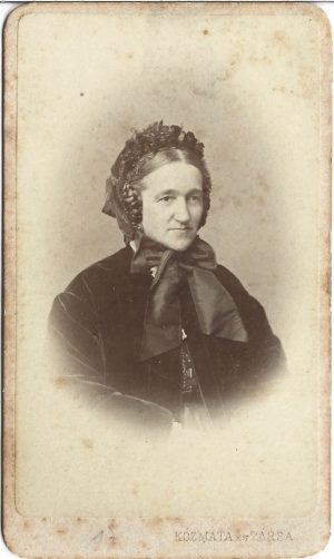 Irene Nedelcu, născută Giussani, soția lui Dimitrie (Dumitru) Nedelcu, medic pionier al stomatologiei în Europa de Est, studio Kózmata és Társa, Pesta