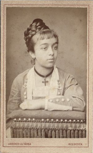 Elena Dobrin, născută Rădulescu, studio Lauscher és Társa, Seghedin